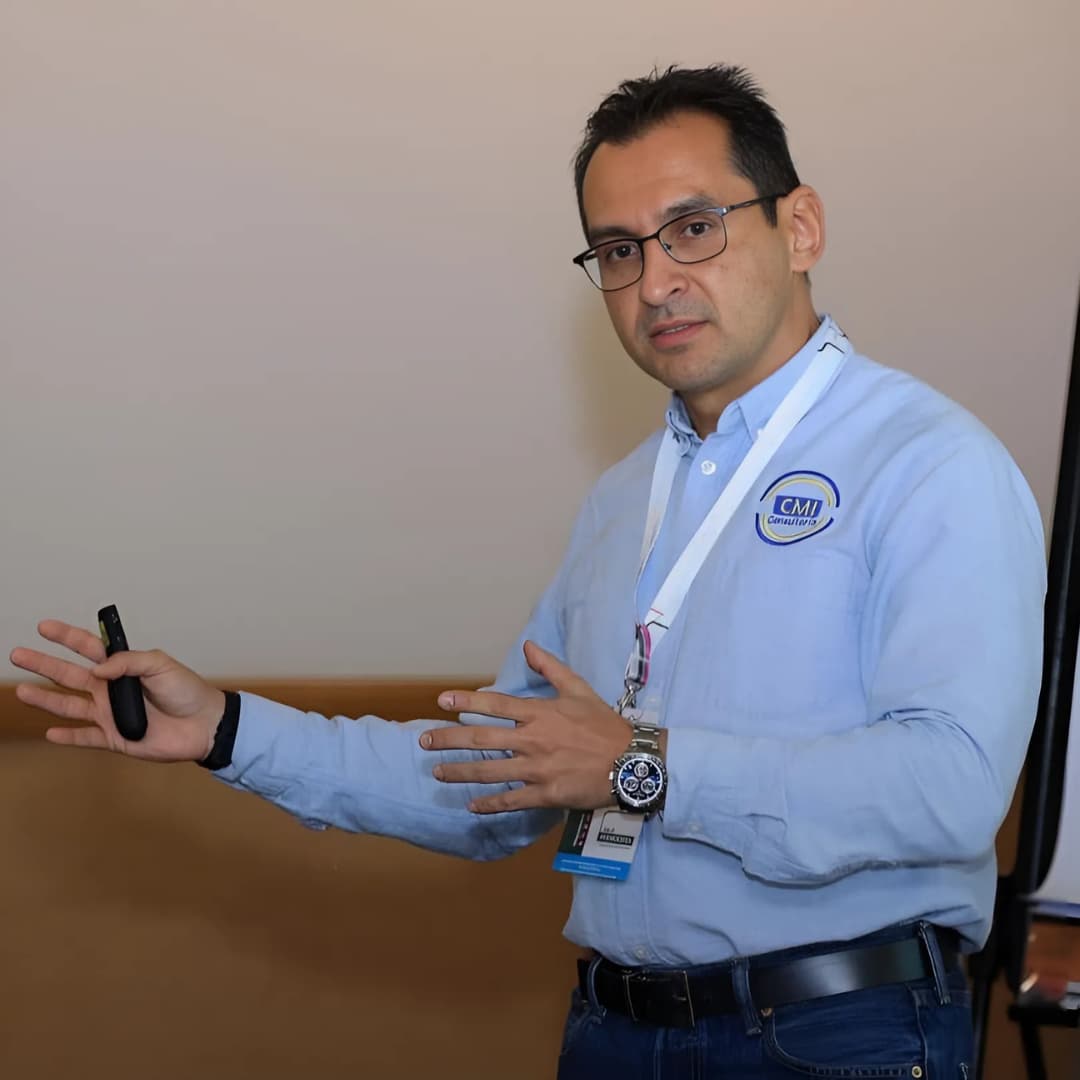 Instructor Julio Cesar Wagner